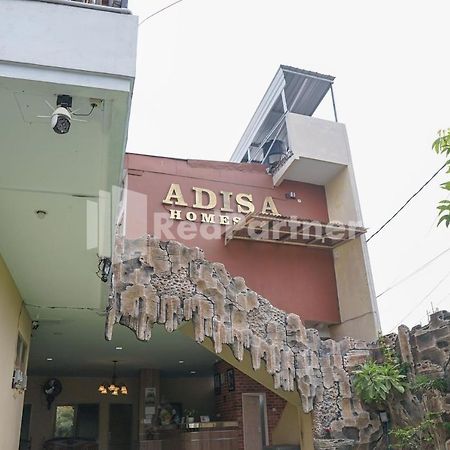 Adisa Homestay Near Saiful Anwar مالانغ المظهر الخارجي الصورة
