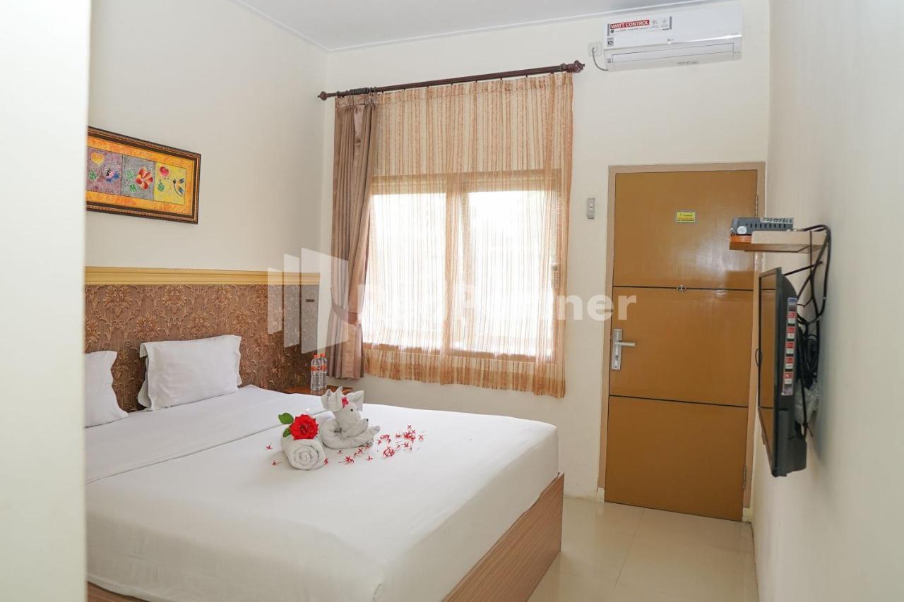 Adisa Homestay Near Saiful Anwar مالانغ المظهر الخارجي الصورة
