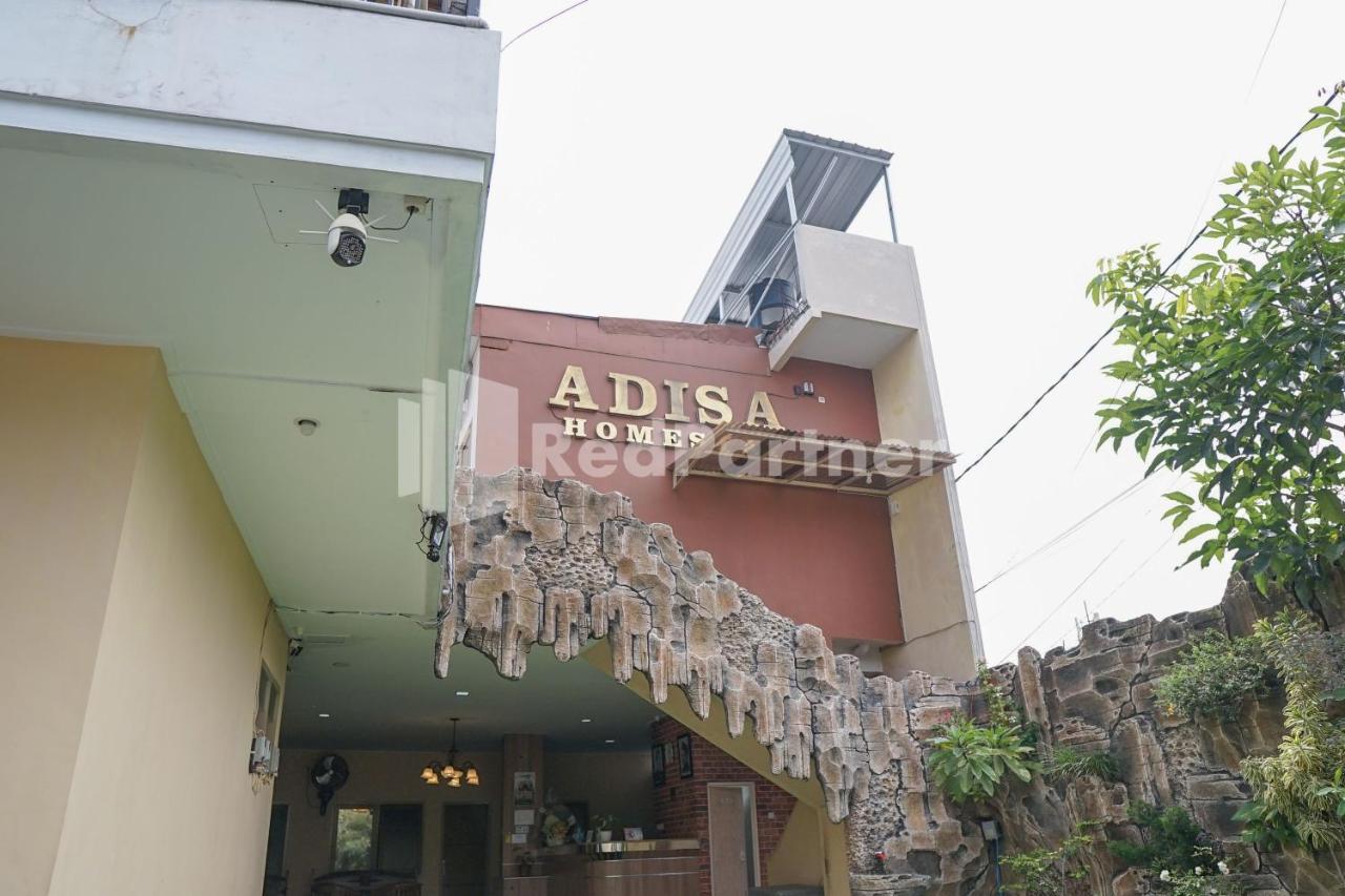 Adisa Homestay Near Saiful Anwar مالانغ المظهر الخارجي الصورة